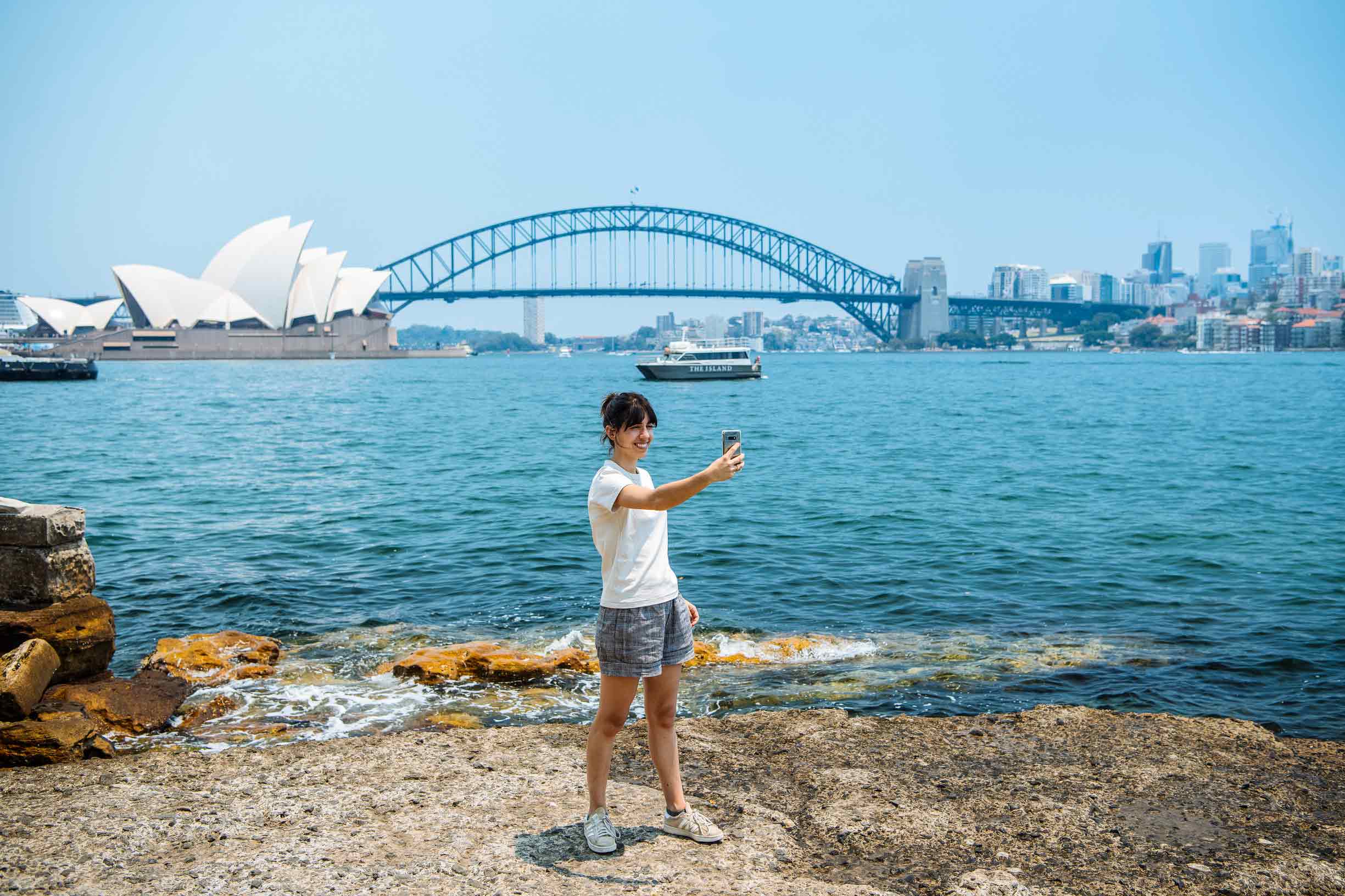 Sydney 13